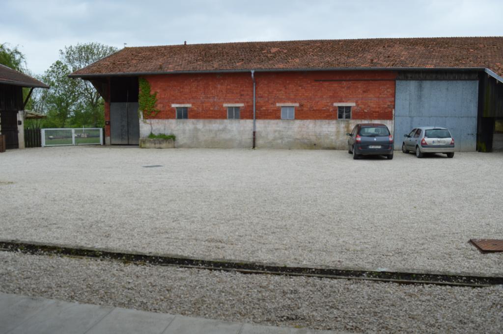 Au Passage Des Grues Panzió Drosnay Kültér fotó